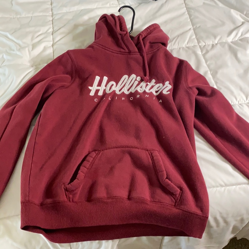 Burgundy hollister hoodie